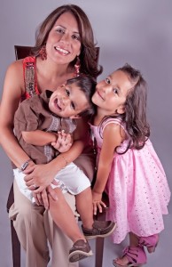 RoxanaSotowithKids_www.florblakephoto.com